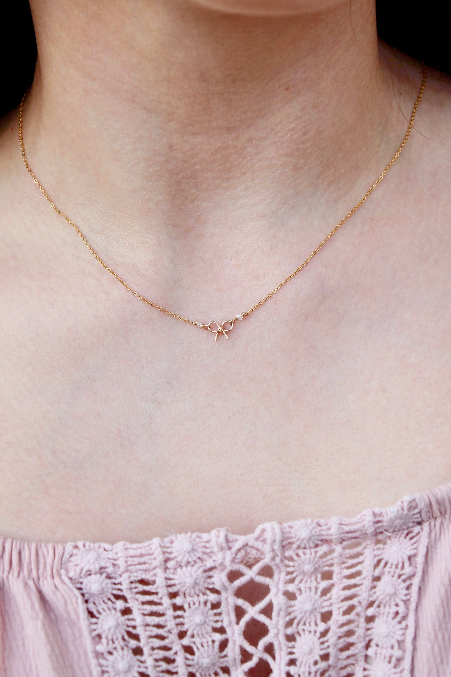 Bow Necklace