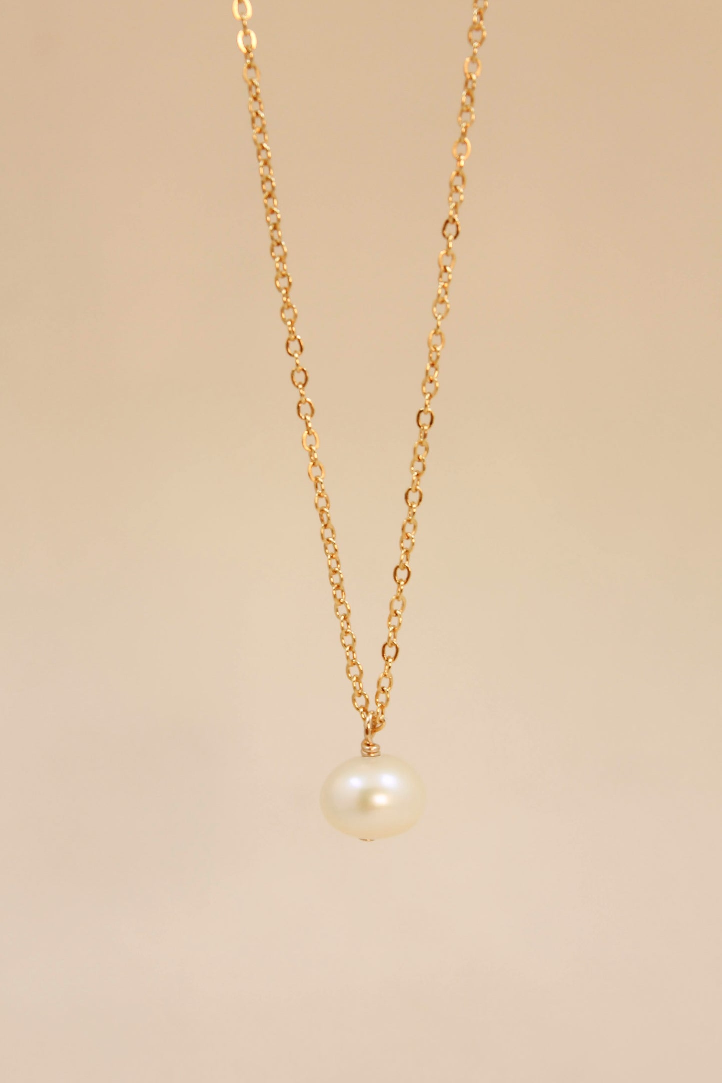 Single Pearl Necklace