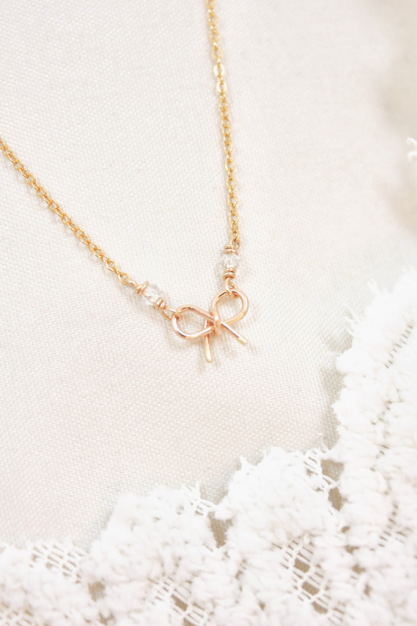 Bow Necklace