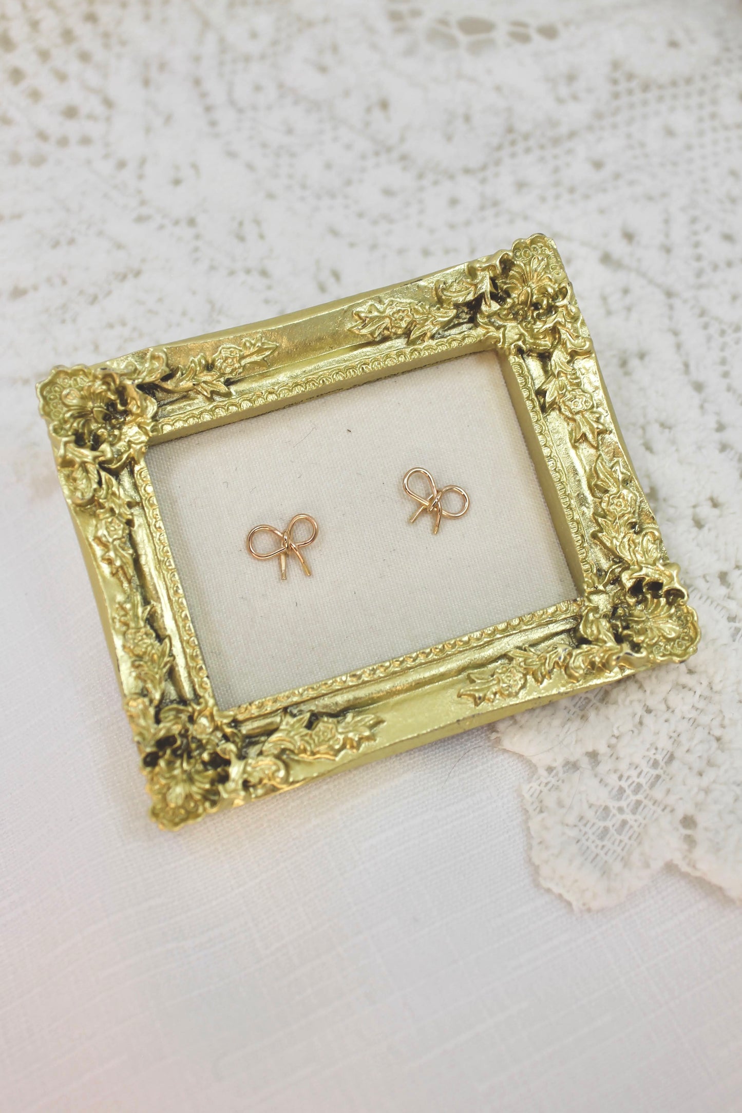 Bow Studs