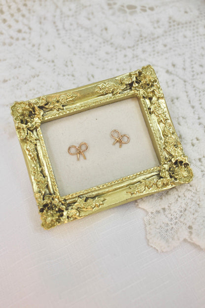 Bow Studs